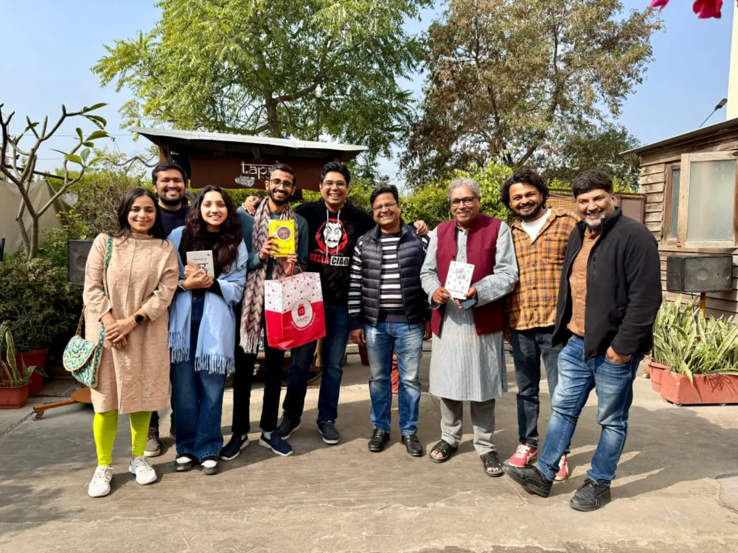 898d3ba9d43a4d7db3b3fc97a353a612